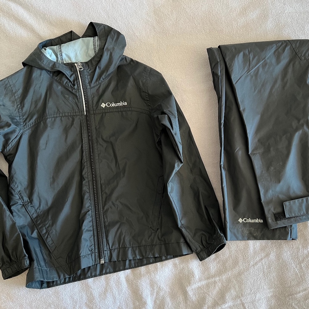 Columbia Boys Rain coat and pants, black Size XS